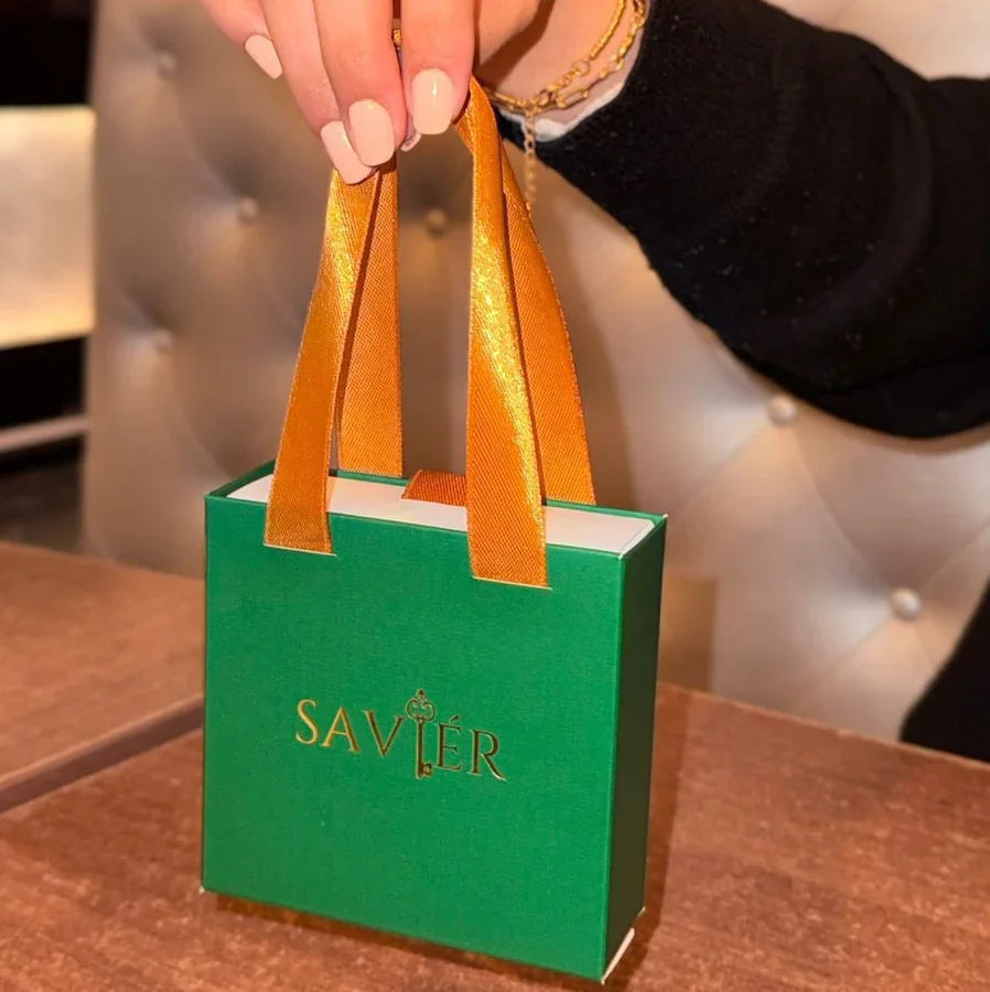 Collar girasol de circón giratorio