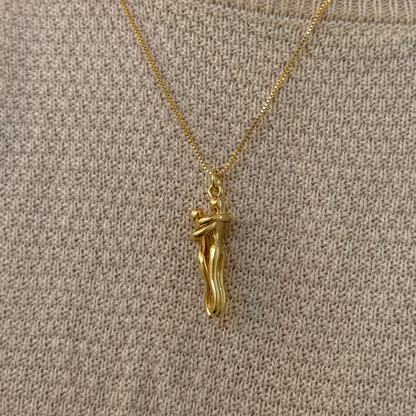 Collar Amor eterno + aros de regalo